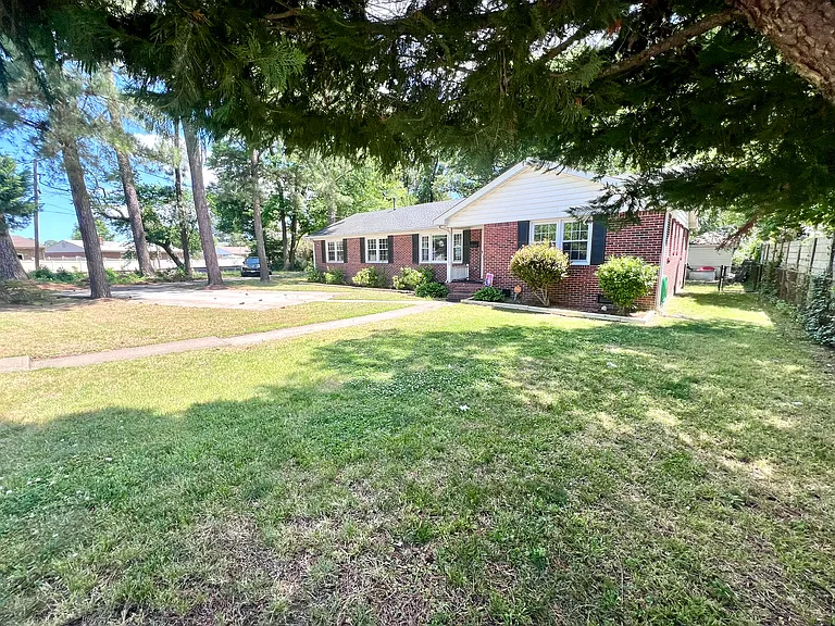 1544 Kilmer Ln — Photo 43