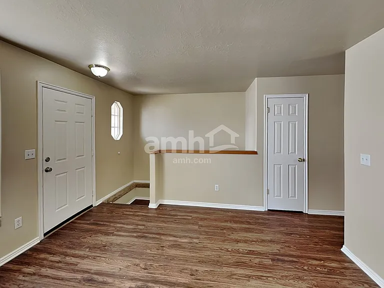 1401 N 2225 W — Photo 6