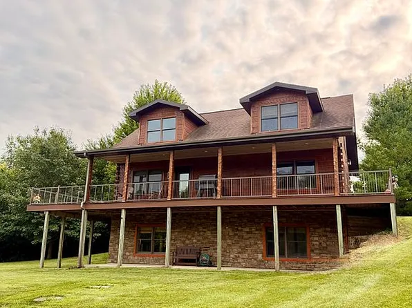 2123 315th Ave, Ridgeway, IA 52165
