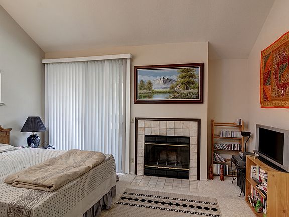 3rd image of 701 Foster City Blvd