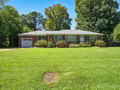 5113 S Lake Rd, Virginia Beach, VA, 23455