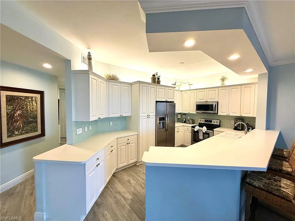 3 bed, 3.0 bath, 1860 sqft, $15,000 — Photo 3