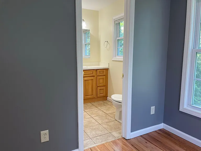 765 Hart St — Photo 42