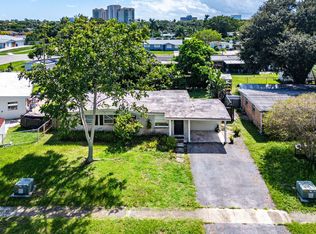 3728 Everglades Rd, Palm Beach Gardens, FL 33410
