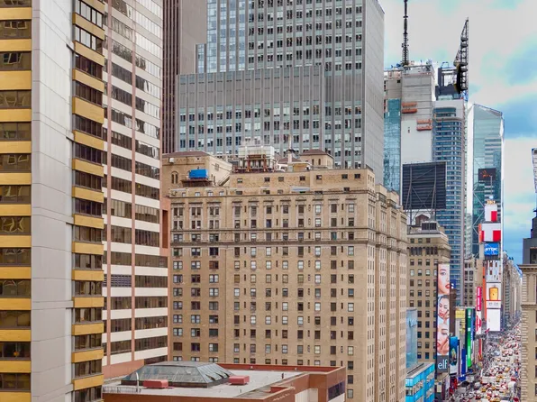 200 West 54th Street 12 image 11 of 12