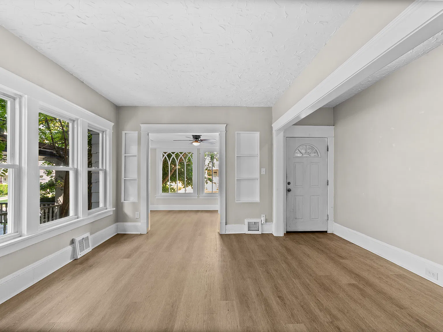 4 bed, 1830 sqft, $2,000 — Photo 3