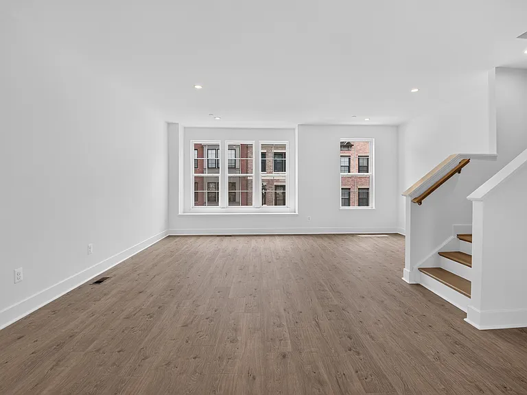 5015 Dulcet Dr — Photo 18