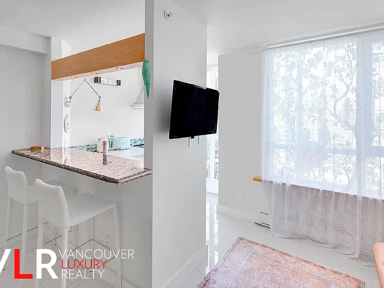 1188 Richards St #2002 — Photo 12