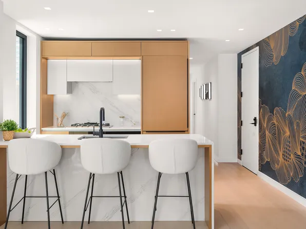 609 2nd Avenue image 3 of 11