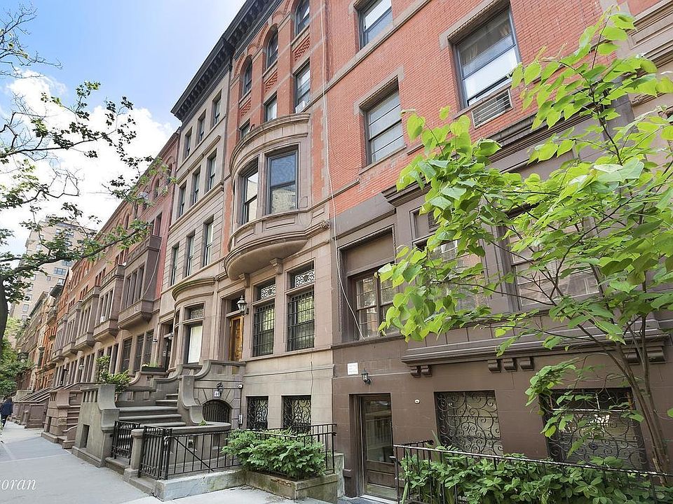 1st image of 46 W 71st St