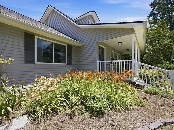 3rd image of 67 Whispering Pines Dr