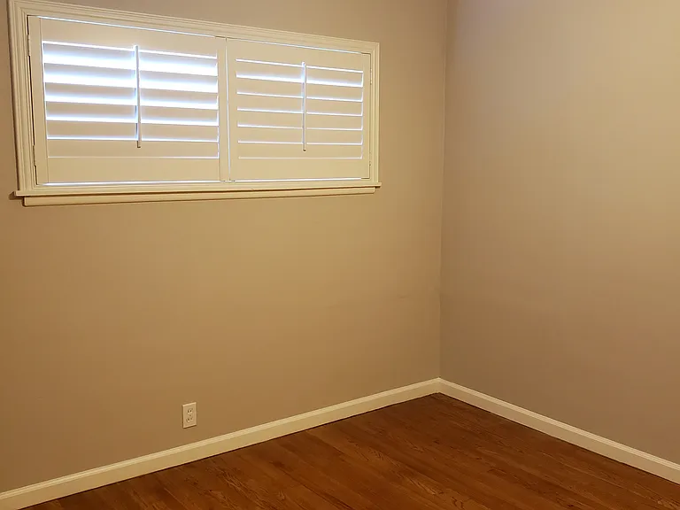 212 Adlena Dr — Photo 8