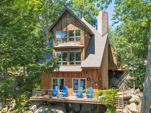57 Andersen Road, Raymond, ME 04071