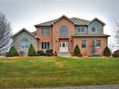 1009 Country Club Rd, Jeannette, PA, 15644