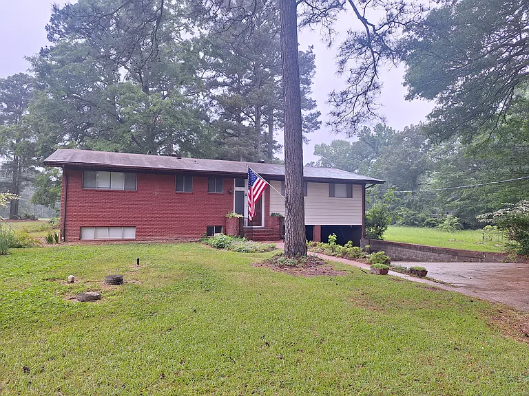 821 Princeton Rd — Photo 23