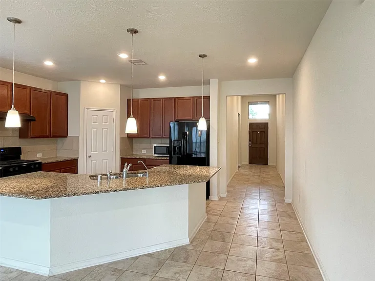 28519 Willow Orchard Ln — Photo 5