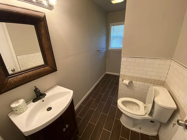 111 Fennel Dr — Photo 2