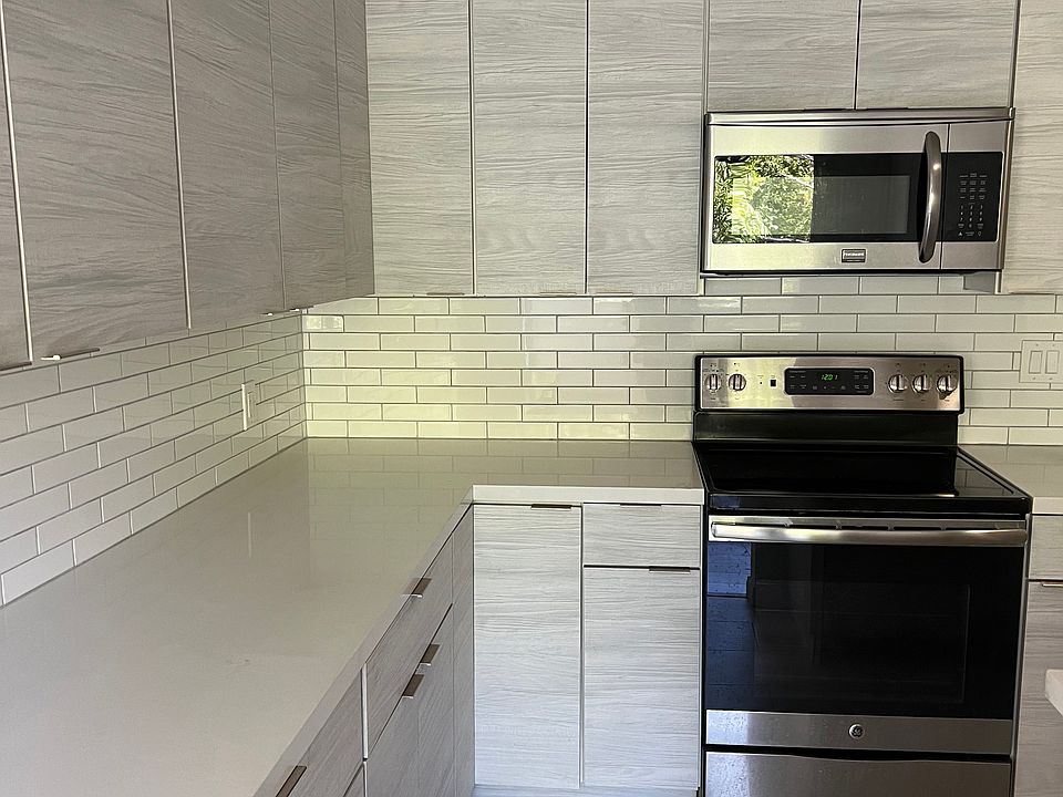 1st image of 1245 N Kings Rd #19