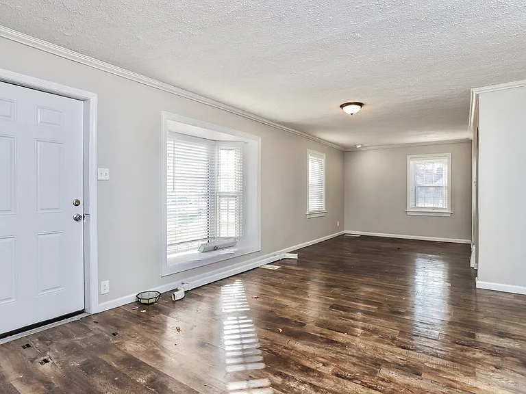 1 Saint Mark Dr — Photo 4