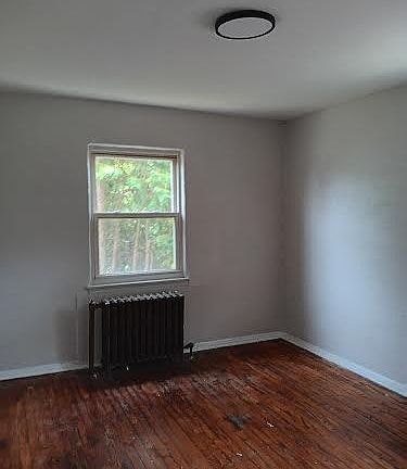 3rd image of 1906 Elsmere Ave #5