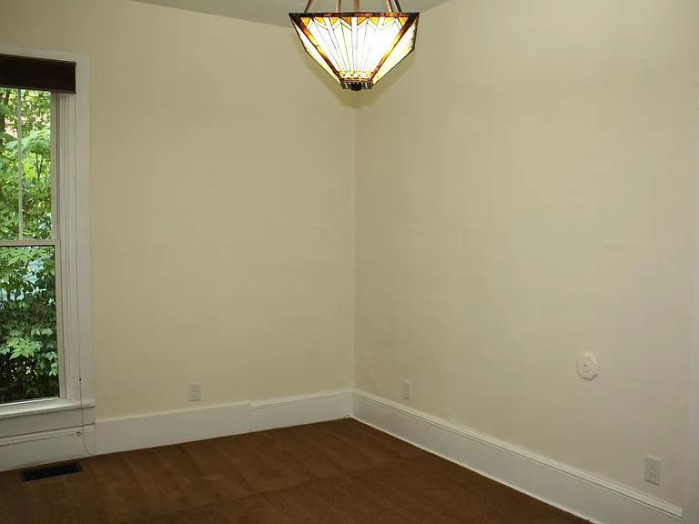 311 E Cottage Grove Ave — Photo 6