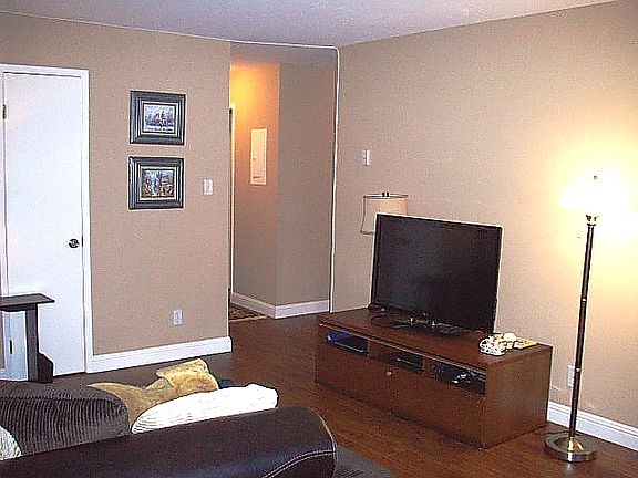 5th image of 835 Bing Dr APT 8
