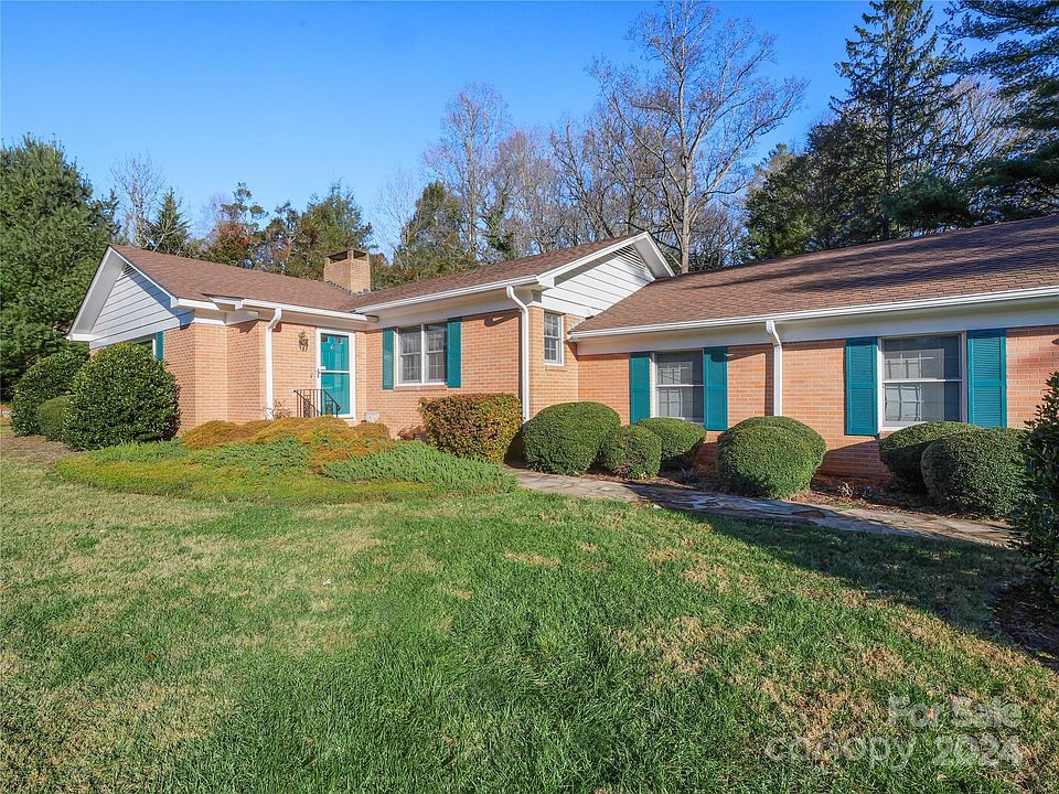 1st image of 114 Hawthorn Dr
