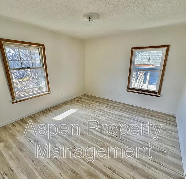 1313 Division St #1315 — Photo 8