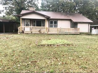 224 W Delaware St, Jay, OK 74346