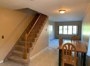 68 Grissom Way, Hauppauge, NY 11788
