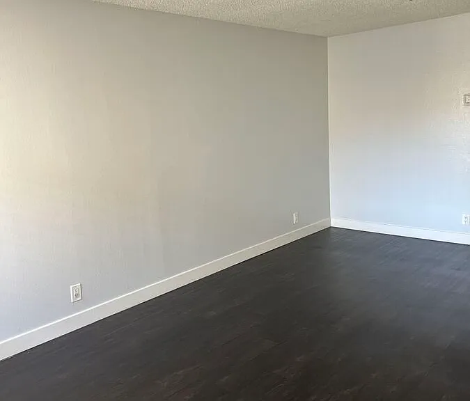 13640 Chadron Ave #6 — Photo 8