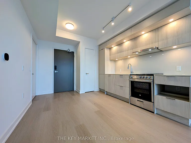 448 Burnhamthorpe Rd W #4610 — Photo 13