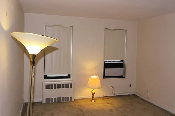 Sold by Superior Realty Service | media 19