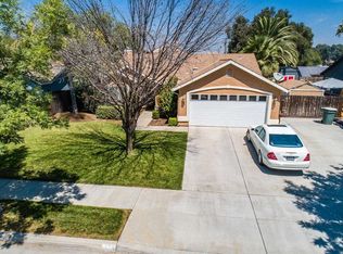 970 Yosemite Dr, Lemoore, CA 93245