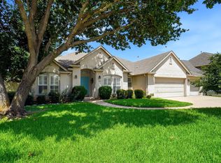 2705 Cliffwood Dr, Grapevine, TX 76051