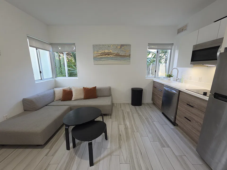 1560 Meridian Ave #204