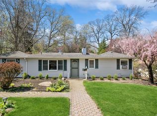 3 Wellington Rd, Greenvale, NY 11548