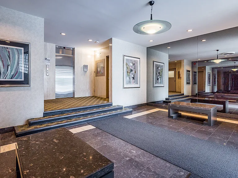 40 Soudan Ave #1205 — Photo 5