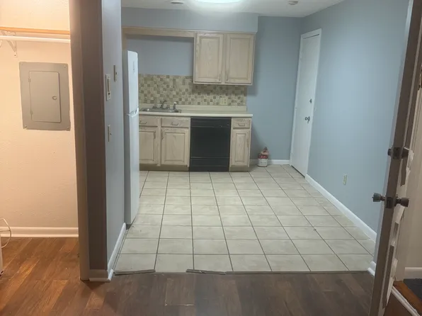 244 Mount Vernon St APT 9, Lawrence, MA 01843