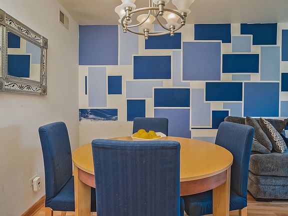 5th image of 17440 W Chestnut Ln #7B