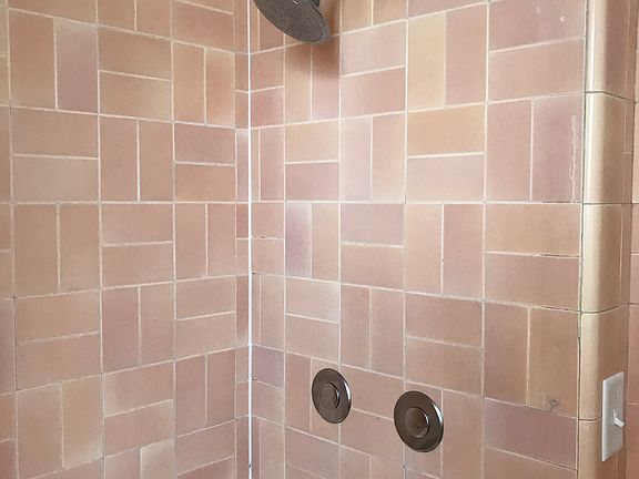 5th image of 109 S 49th Ave APT 302