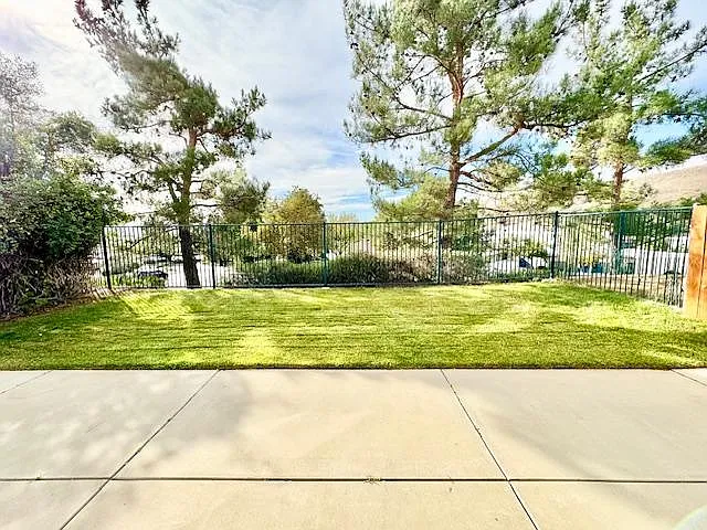 11904 Greenbluff Way — Photo 46