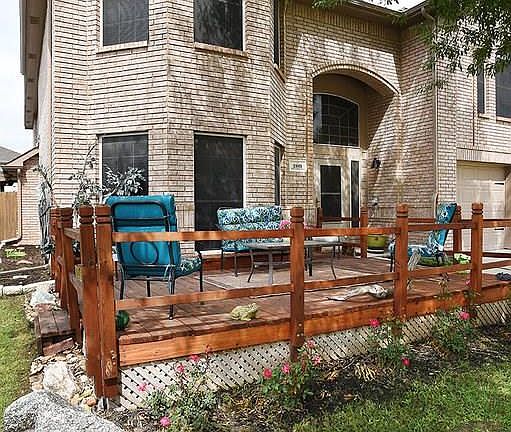4th image of 209 Willowlake Dr