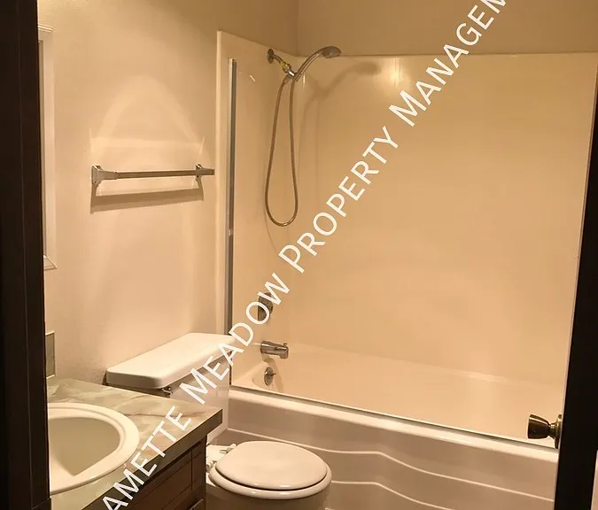 5439 Nicole Ct SE — Photo 11