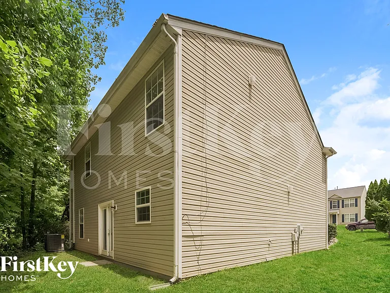 2553 Mulberry Pond Dr — Photo 18