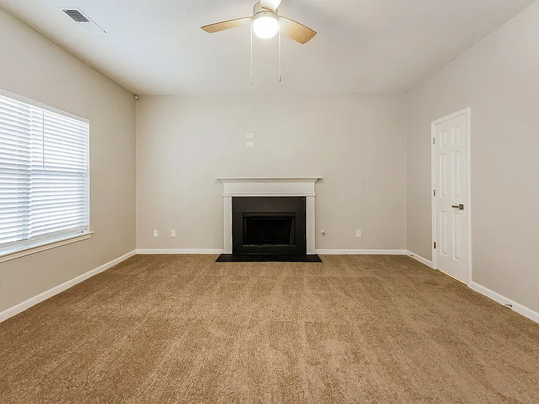 2780 Highland Hill Pkwy — Photo 5