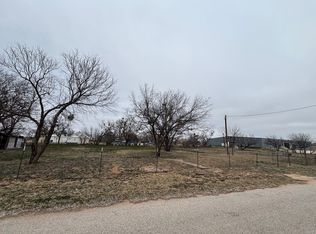 508 W Pierce St, Winters, TX 79567
