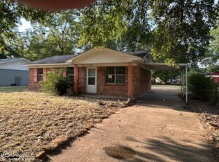 407 Birdsong St, Indianola, MS 38751