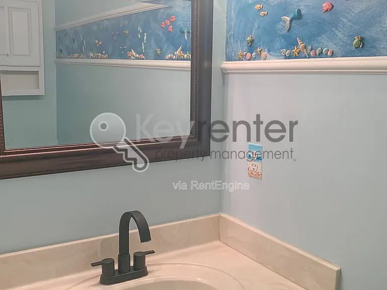 7716 Royal Harbour Cir — Photo 45