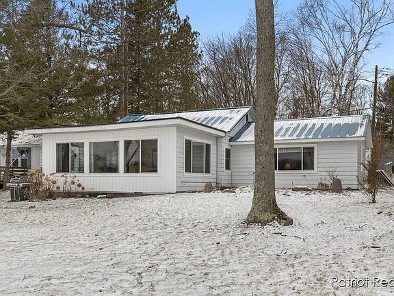 4th image of 1122 S Woodland Dr